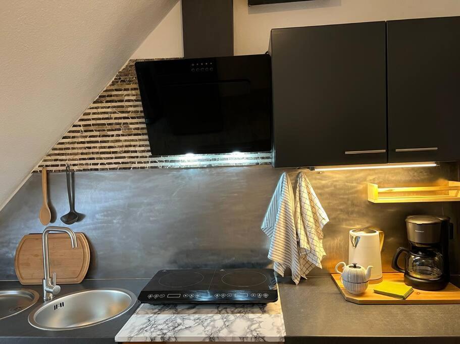 Boho Apartment In Der Stadtmitte Лар Екстериор снимка